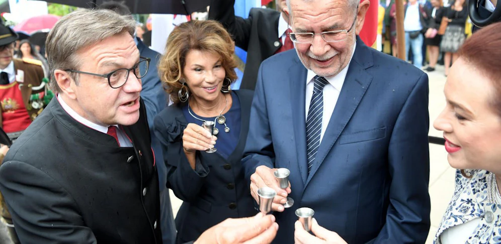 Landeshauptmann Günther Platter, Bundeskanzlerin Brigitte Bierlein, Bundespräsident Alexander Van der Bellen und UN-GV-Vorsitzende Maria Espinosa beim Empfang zur Eröffnung der Politischen Gespräche im Rahmen des "Forum Alpbach".