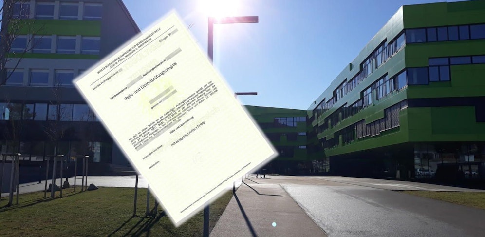 Das Zeugnis sah so echt aus, dass er den Job bekam.