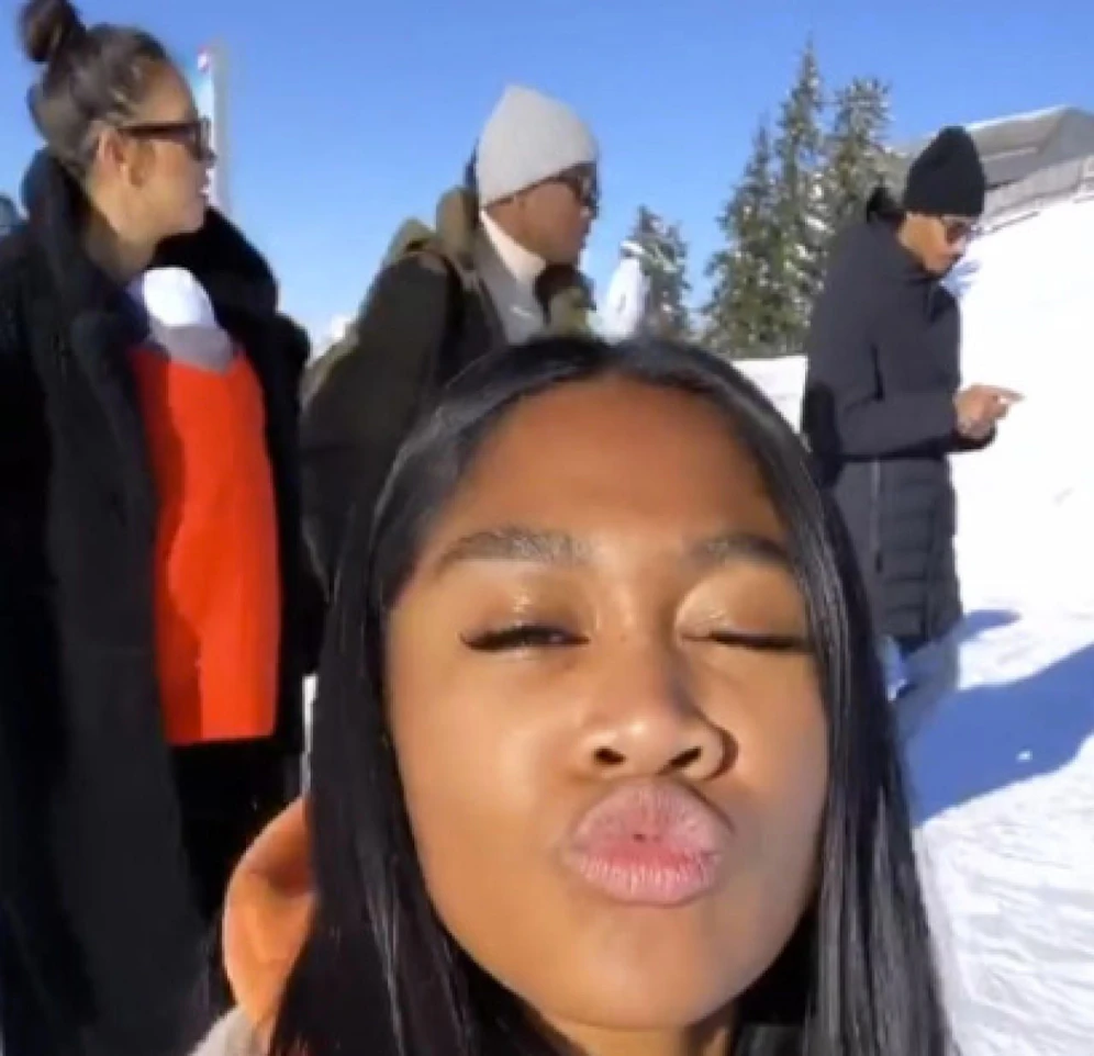 In Kitzbühel: Rose Alaba (v.), Shalimar und David. 
