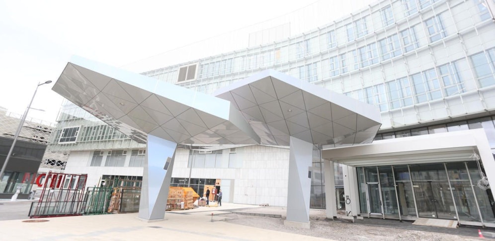 Das Krankenhaus Nord bekam einen Energie-"Schutzring"  für 95.000 Euro. Jetzt prüft der KAV, ob es auch für andere Spitäler "Voodoo"-Aufträge gegeben haben könnte.