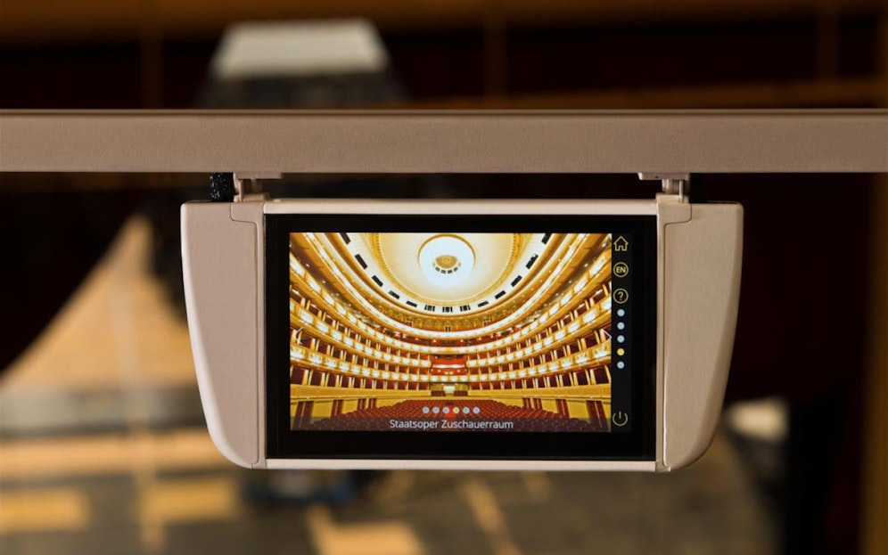 Verbesserte Lesbarkeit und geringere Lichtabstrahlung im Zuschauerraum