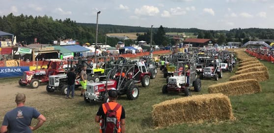 Traktorenrennen und andere Events hier werden auch Weltmeister gekürt.
