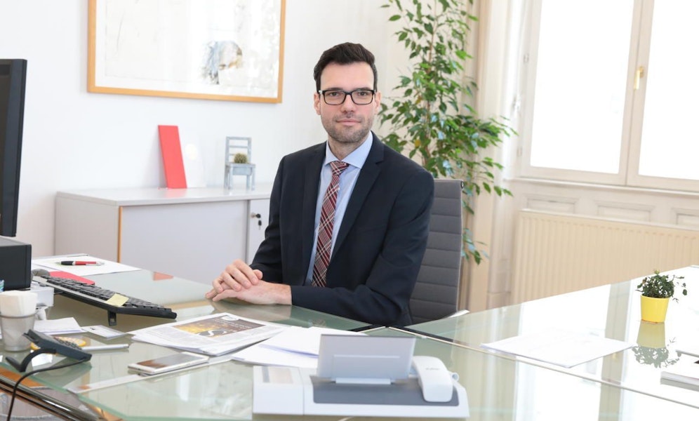 Bildungsdirektor Himmer.