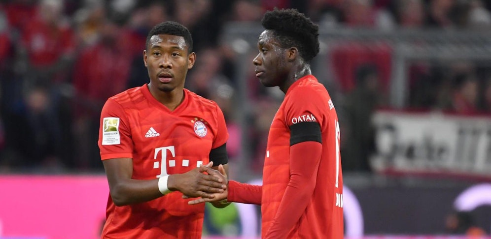 David Alaba mit Bayern-Kumpel Alphonso Davies.