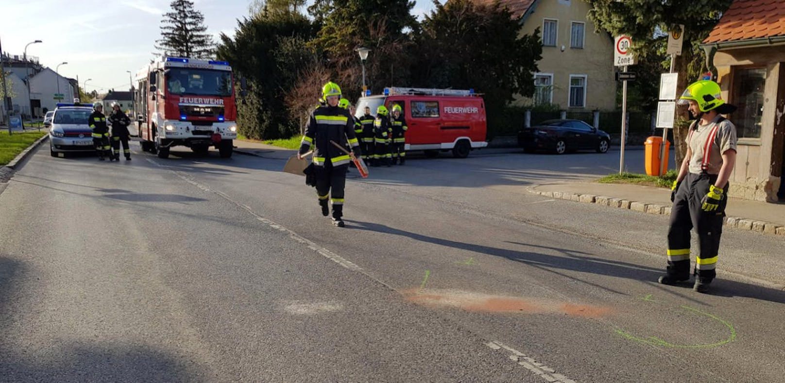 Tödlicher Unfall im Ortsgebiet von Hennersdorf: Motorradfahrer starb.