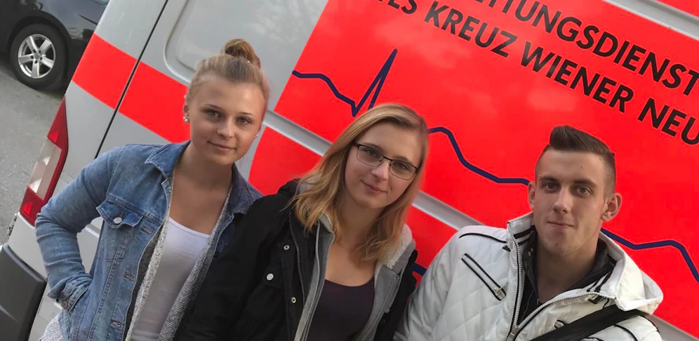 Melanie M., Natalie M. und Mario G. waren zur Stelle und halfen.