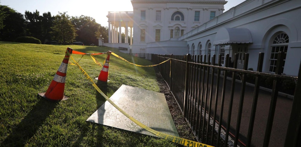 Das Sinkhole im Morgenlicht.