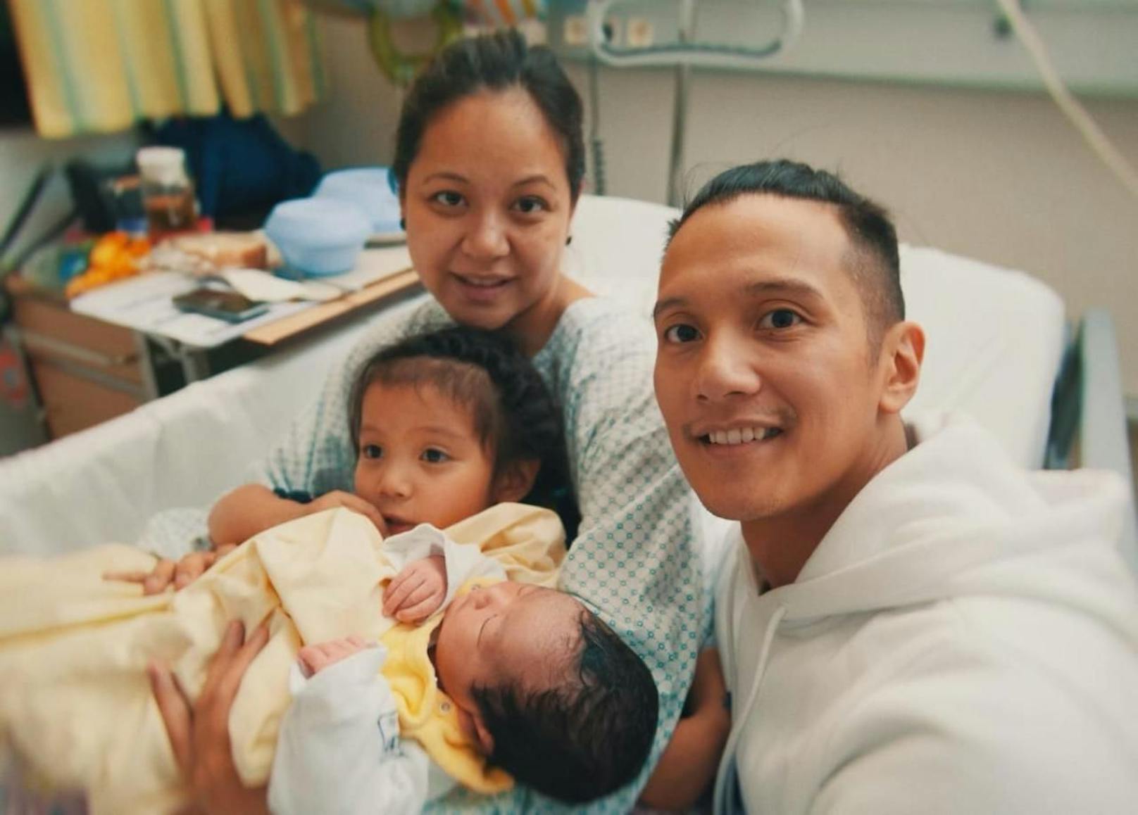 Vincent Bueno mit seiner Frau Charity, Tochter Kezzy (4) und Zuwachs Krista Faith.