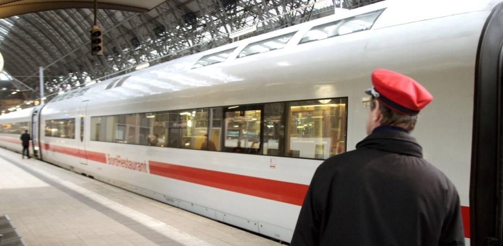 Die Deutsche Bahn rät ihren Angestellten, an bestimmten Tagen nicht Zug zu fahren.