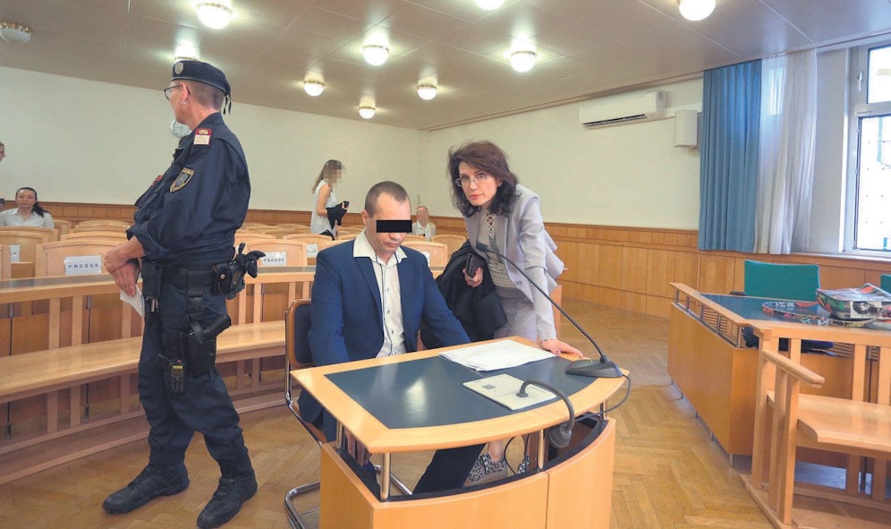 Andrzej N. (mit Anwältin Wagner) nahm das Urteil an.