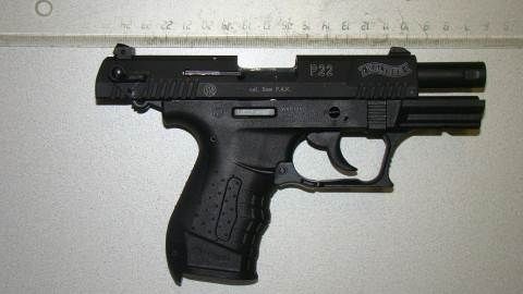 MIt einer Gaspistole (Sujetfoto) hielt der Mann Schießübungen ab.