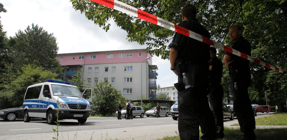 Die Frau wurde in der Wohnung von mehreren Männern sexuell missbraucht (Symbolbild)