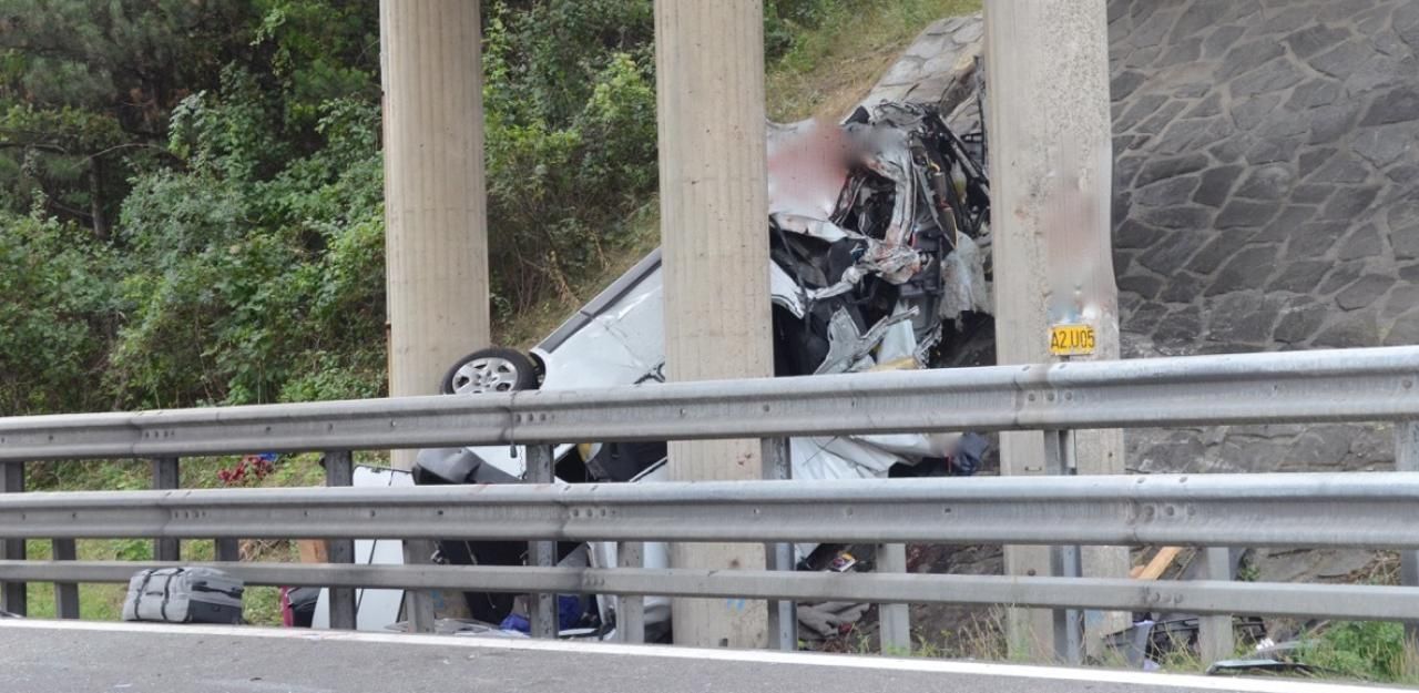 Heute.at - A21-Drama: Polizei sucht noch nach zwei Lenkern