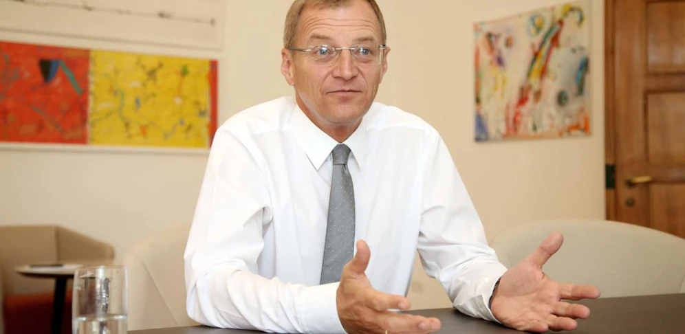 Landeshauptmann Thomas Stelzer (ÖVP) spricht im Interview über den deutschen Asyl-Kompromiss.
