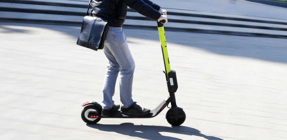 Der Lenker konnte nach kurzer Zeit gefasst werden. 
