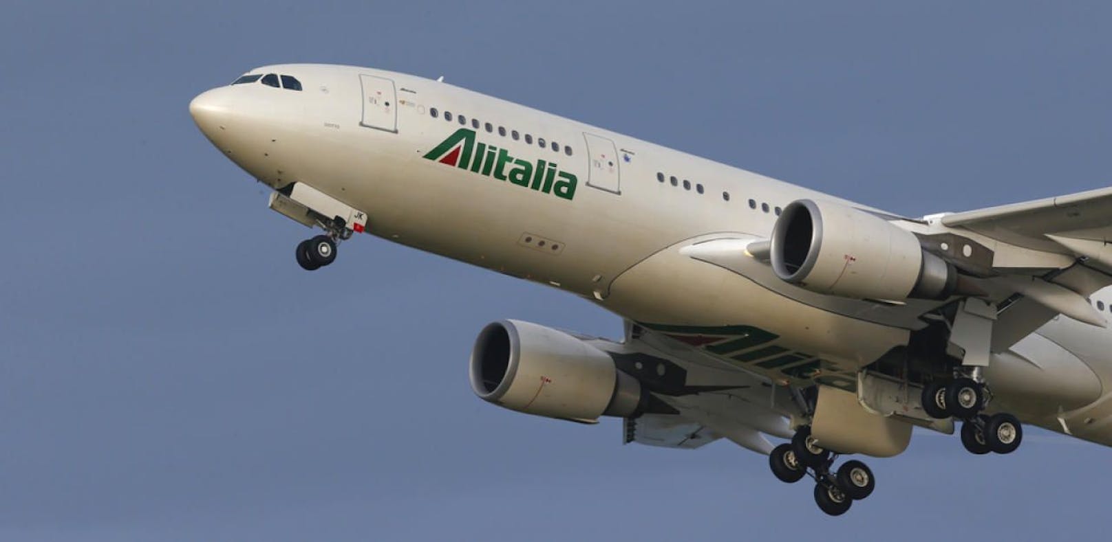Die Alitalia-Maschinen könnten schon bald am Boden bleiben.