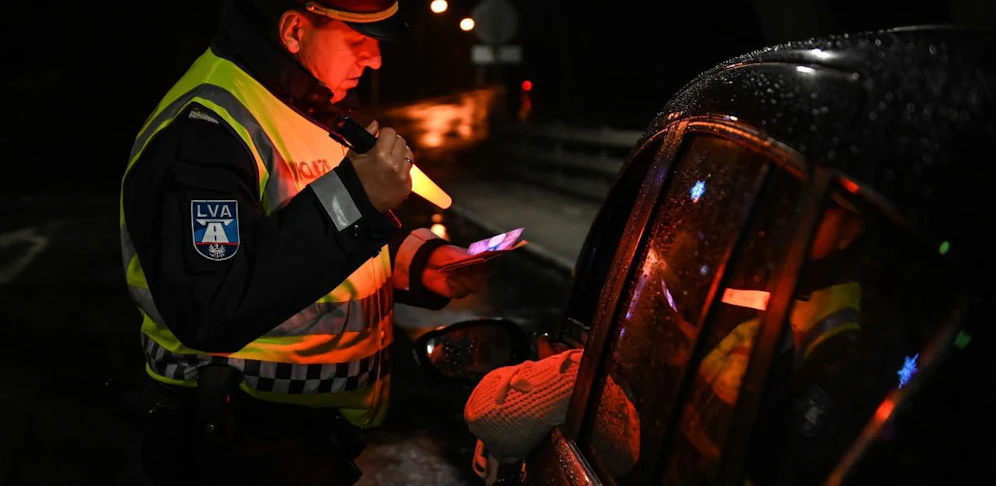 Symbolfoto einer Polizeikontrolle.