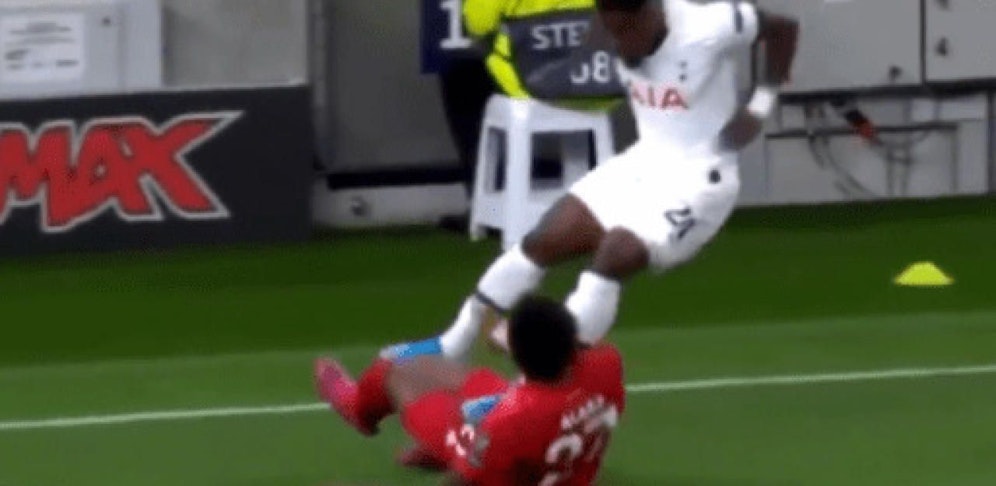 David Alaba gegen Serge Aurier. Der ÖFB-Teamspieler kam ohne Brüche davon.