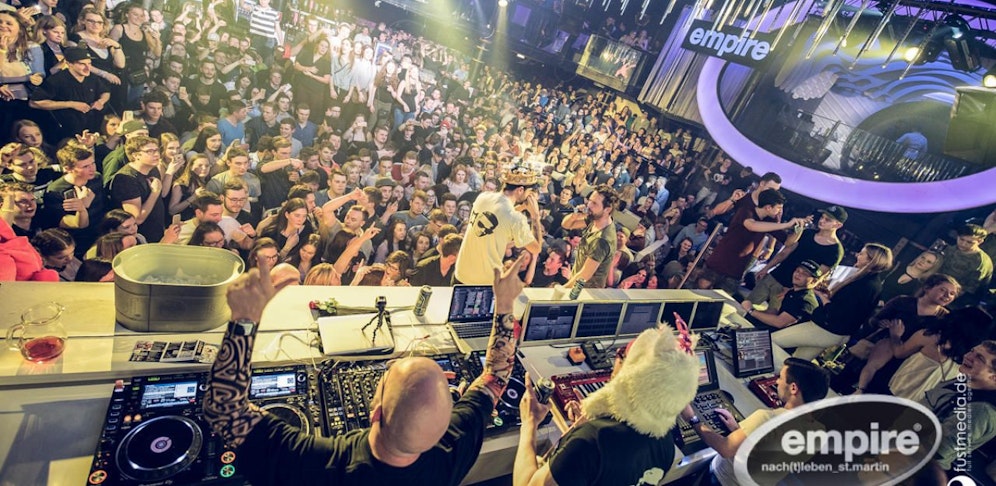 In der Discothek Empire in St. Martin im Mühlkreis findet ein Gottesdienst statt.