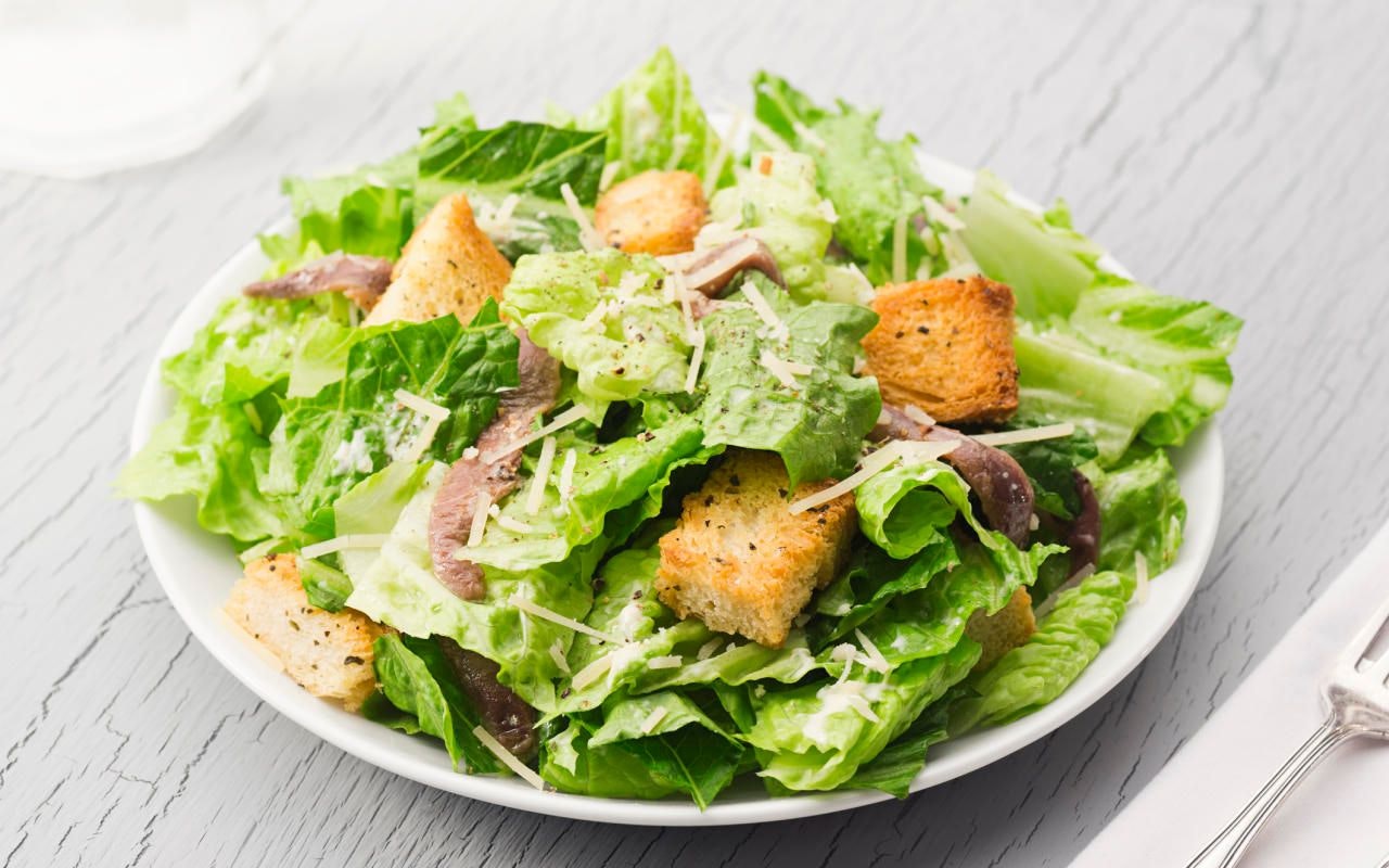 Caesar&amp;#39;s Salad mit Sardellen – Rezepte | Heute.at