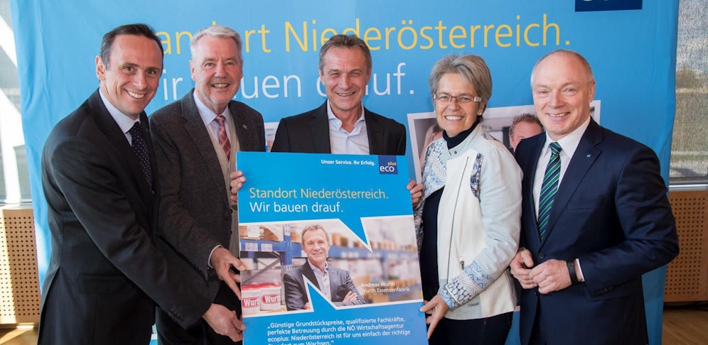 v.l.n.r.: ecoplus Geschäftsführer Jochen Danninger, ecoplus Aufsichtsratsvorsitzender Klaus Schneeberger, Testimonial Andreas Wurth (Wurth Essenzenfabrik), Wirtschaftslandesrätin Petra Bohuslav und ecoplus Sprecher Helmut Miernicki