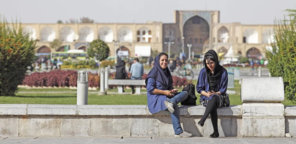 Die Iranische Justiz will Soziale Netzwerke total verbieten.