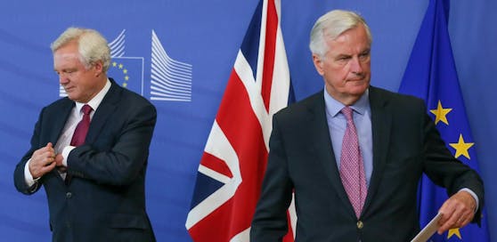 Der britische Brexit-Minister David Davis (l.) und der EU-Chefverhandler Michel Barnier sollen den EU-Austritt Großbritanniens ausverhandeln.