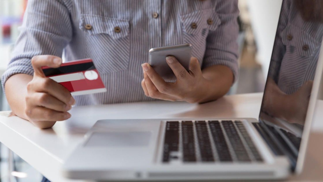 Heute.at - Unsterblich verliebt! Mann verliert mehr als 100.000 €