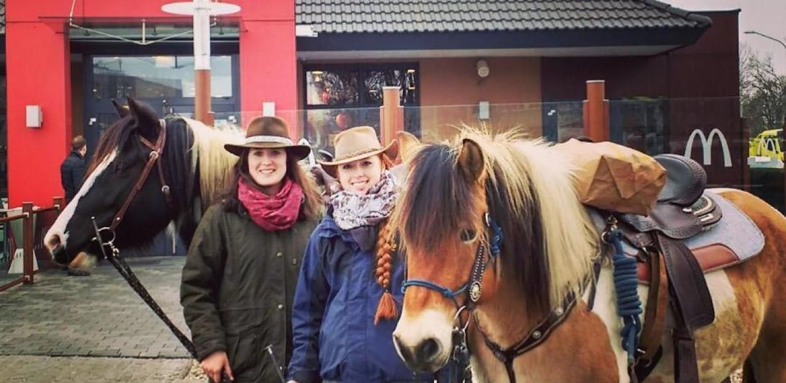 Wiener Cowgirls machen den McDrive zum "McRide"