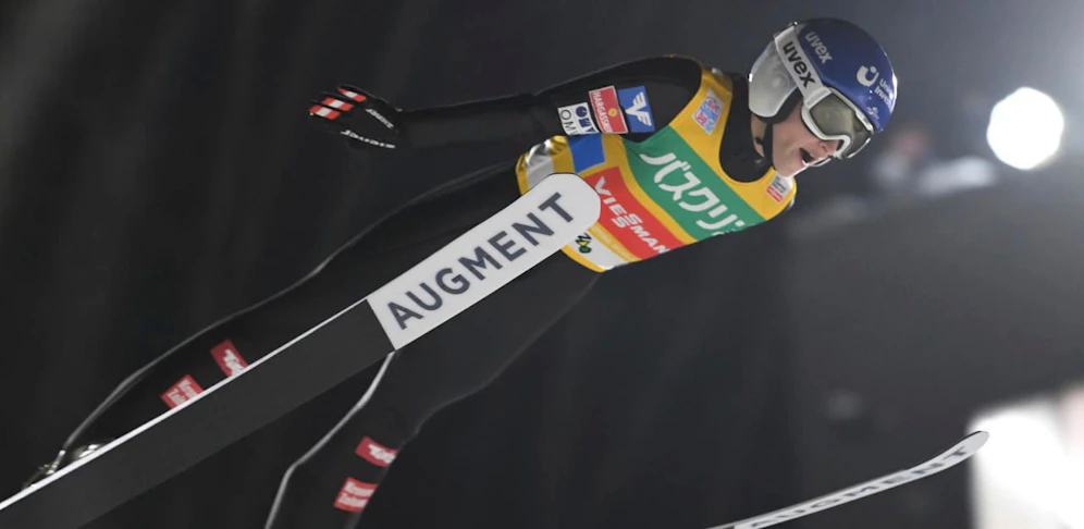 Eva Pinkelnig sorgte vor Chiara Hölzl für den ersten Weltcup-Doppelsieg der Skispringerinnen. 
