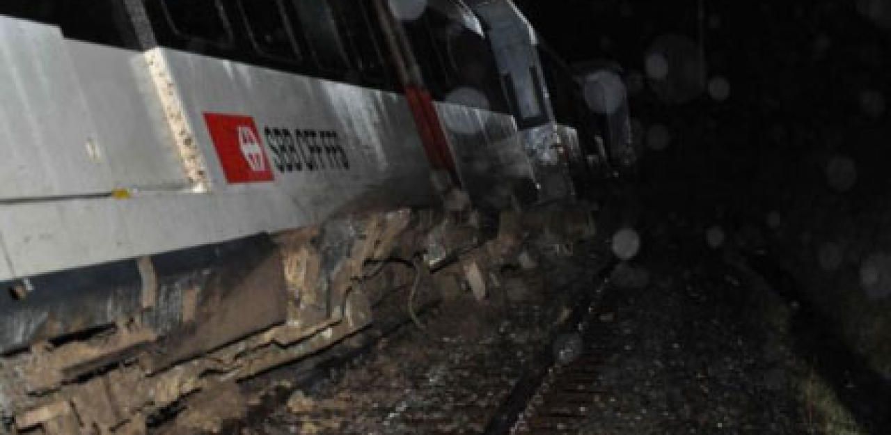 Heute.at - Schlammlawine: Gotthard gesperrt, Zug entgleist