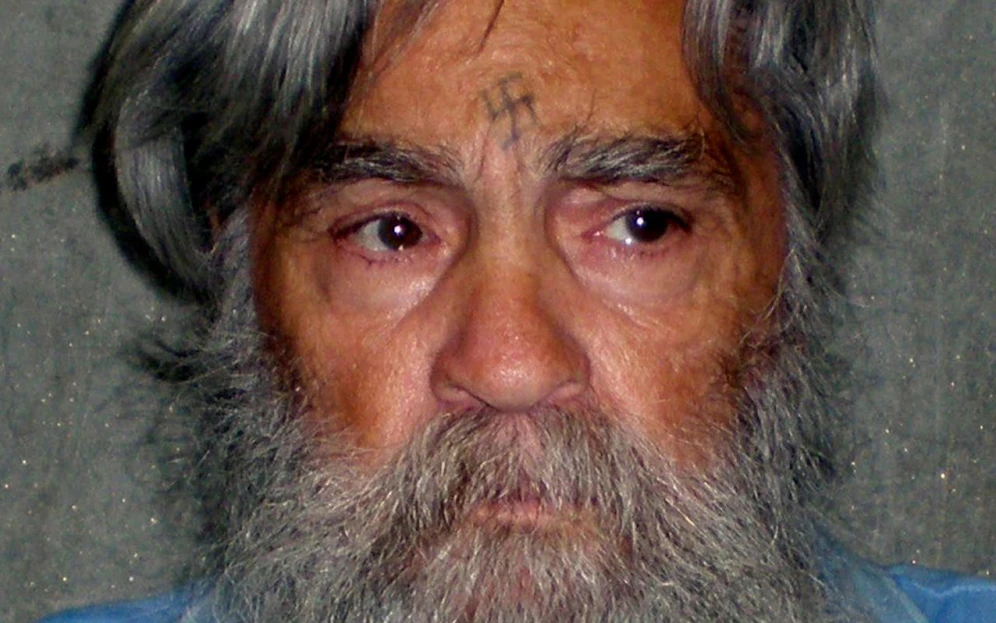 Charles Manson, der Popstar unter den Massenmördern, wurde bereits im Jänner in ein Krankenhaus eingeliefert. Seine Lage stabilisierte sich damals aber wieder.