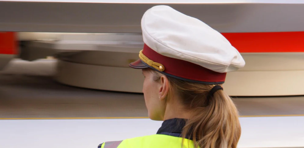 Die Angeklagte (53) und ehemalige Beamtin der Wiener Polizei wurde zu drei Jahren teilbedingter Haft verurteilt. (Symbolfoto)