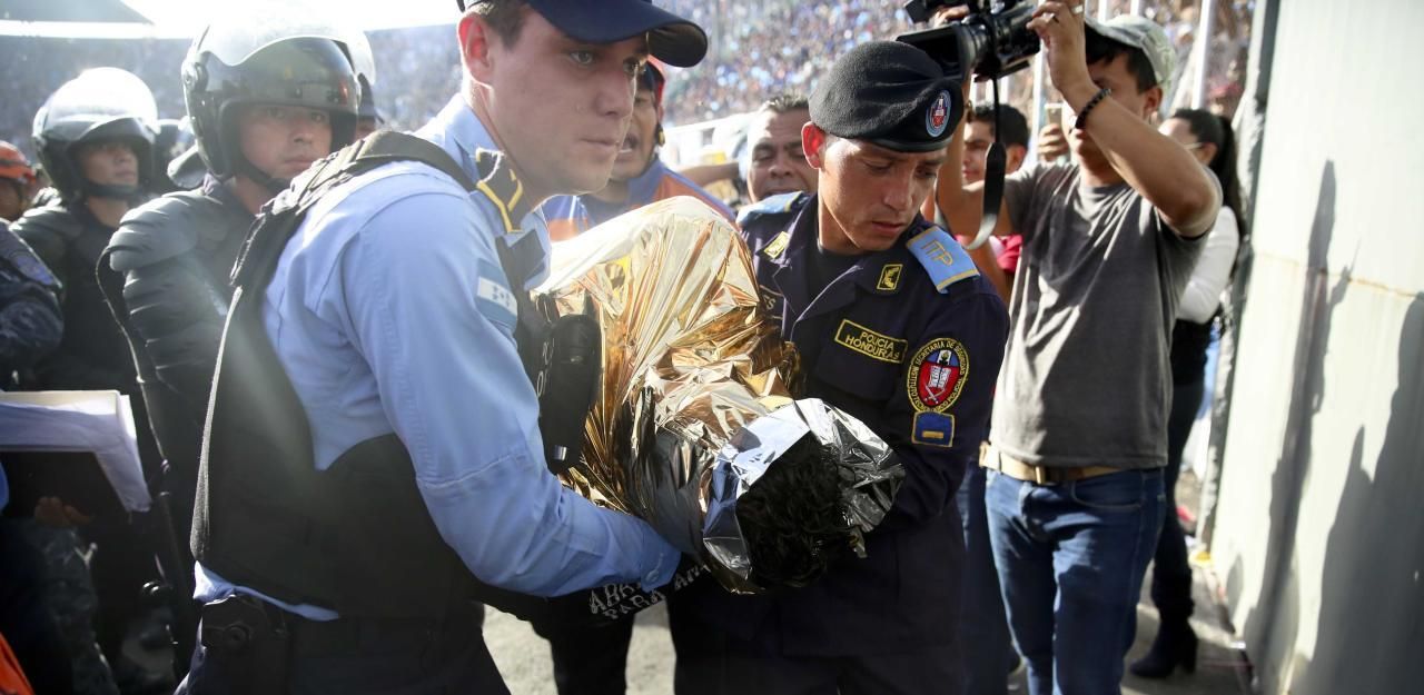 Heute.at - Massenpanik bei Endspiel: Schwangere verlor Baby