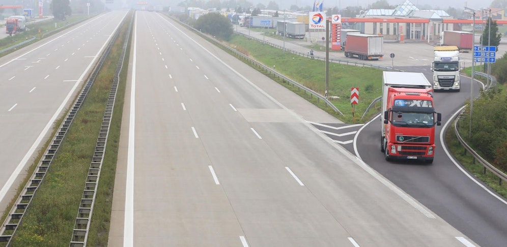 Die Eltern verließen die Raststätte ohne ihre Tochter. (Symbolfoto)