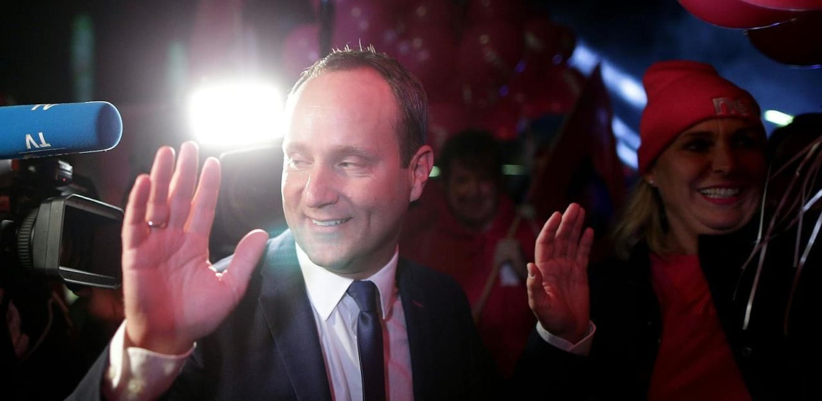 Die Partei von NEOS-Chef Matthias Strolz fordert weniger Parteienförderungen.