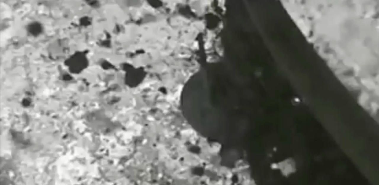 Heute.at - Hier bombardiert Raum-Sonde Asteroid Ryugu