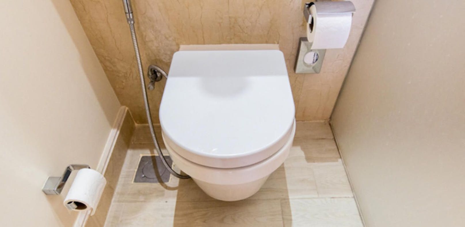 Keine Toilette im Haus: Frau ließ sich scheiden