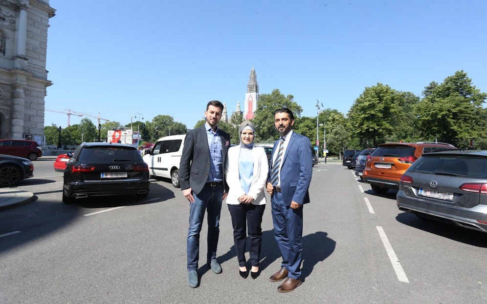 Neue Partei "Soziales Österreich der Zukunft" will ins Wiener Rathaus. (v.l.n.r.: Hakan Gördü von "Gemeinsam für Wien", Nur Can von "Mehr Österreich" und Cengizhan Akbudak von "Neue Bewegung für die Zukunft"