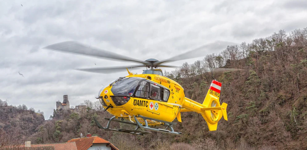 Per Heli wurde der Mann ins Krankenhaus gebracht. 