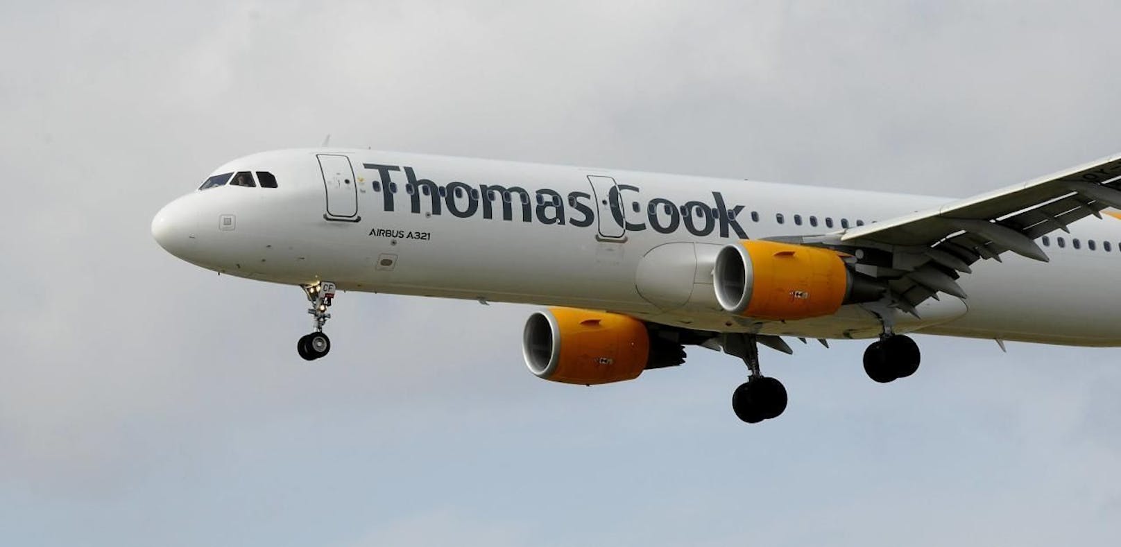 Eine Maschine des Reiseanbieters Thomas Cook. Das Unternehmen erwägt einen Kauf der insolventen Air-Berlin-Tochter Niki.
