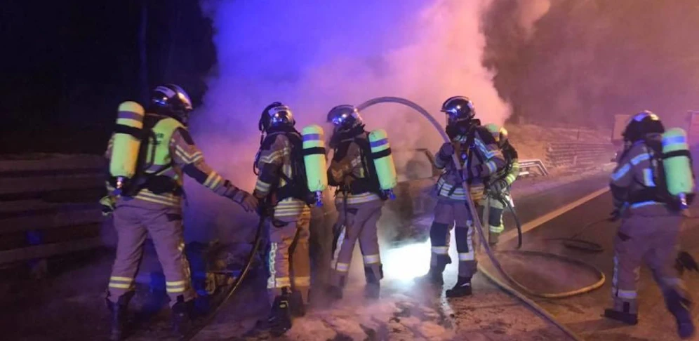 DIe Feuerwehr löschte unter Atemschutz.