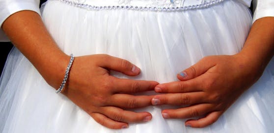 Eine 13-Jährige sollte zur Ehe mit einem Buben aus Deutschland gezwungen werden. Symbolbild. 