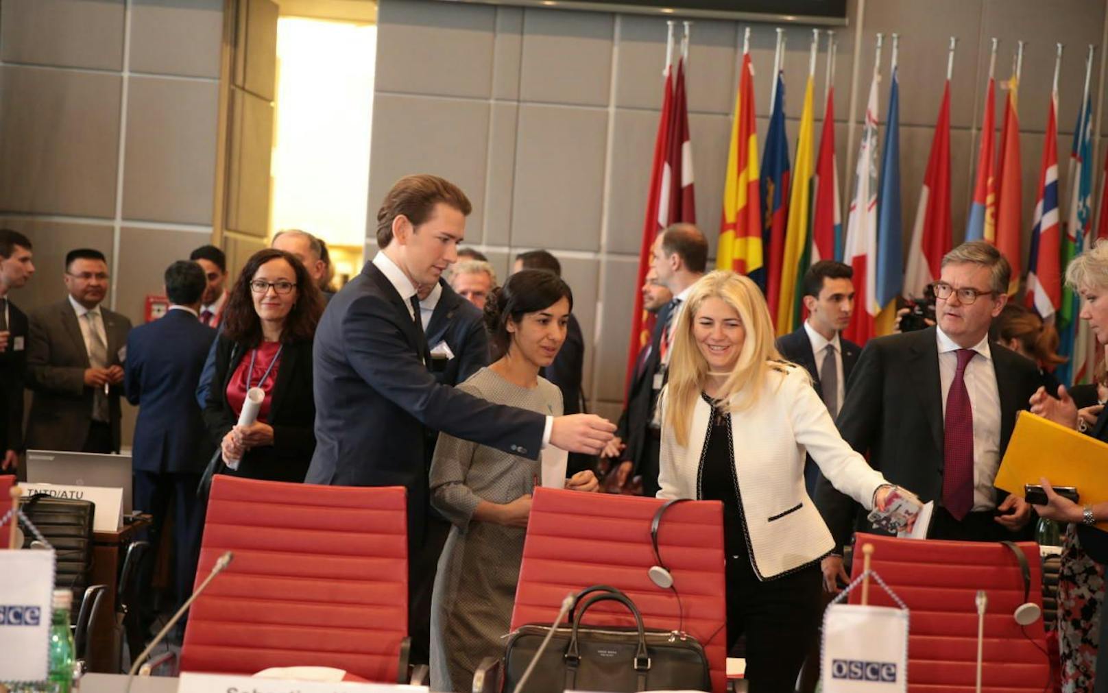 Außenminister Sebastian Kurz auf der OSZE Anti Terrorismus Konferenz mit Sonderbotschafterin Nadia Murad in Wien am 23.05.2017