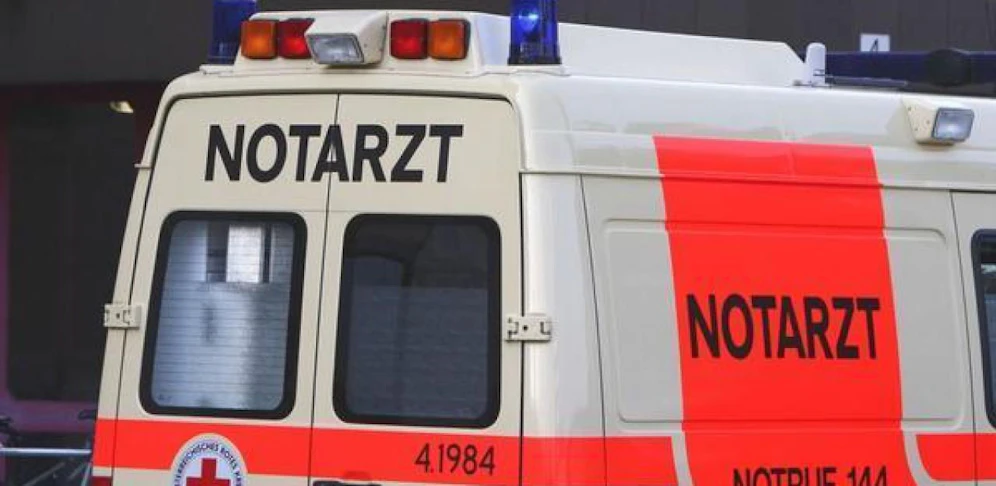 Der 18-Jährige wurde nach dem Crash in das Krankenhaus gebracht