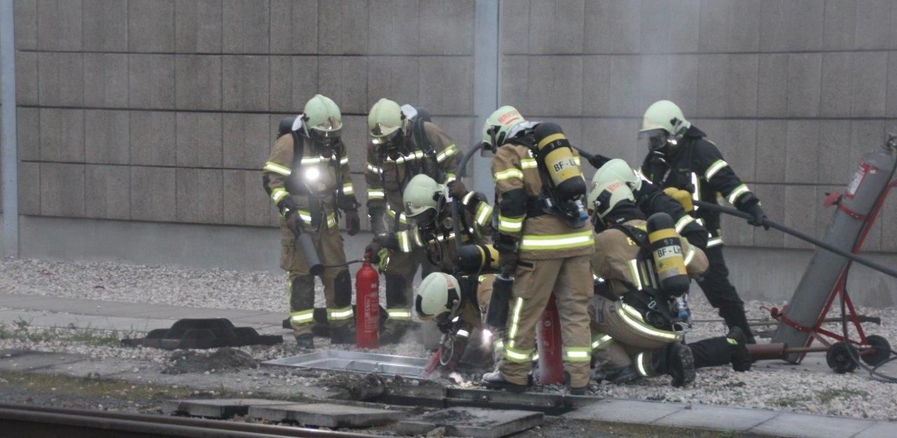 Nach Brand in Linz Heftige Kritik an den ÖBB Österreich Heute.at Nach Brand in Linz Heftige Kritik an den ÖBB Österreich Heute.at
