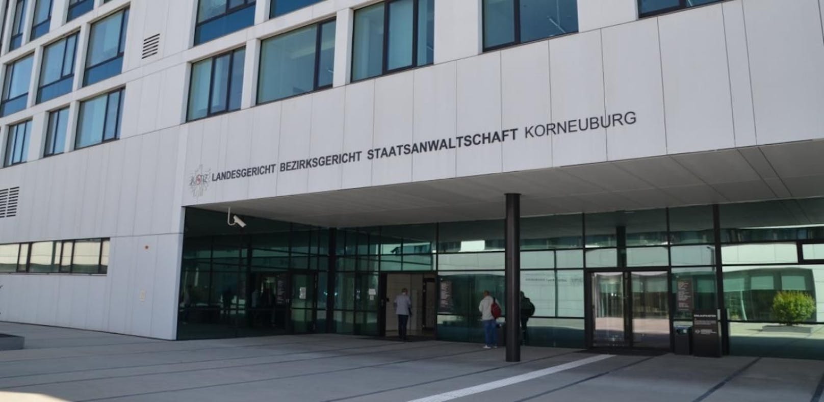 Der Ungar ist jetzt im Korneuburger Justizzentrum untergebracht.