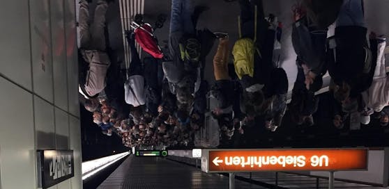 Schadhaftes Fahrzeug löste in der U6 einen Öffi-Stau aus.