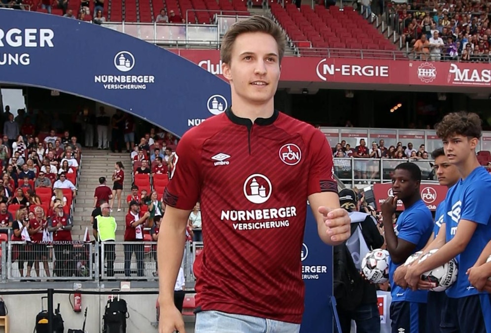 Dennis Lippert wurde vom DFB für tot erklärt. 