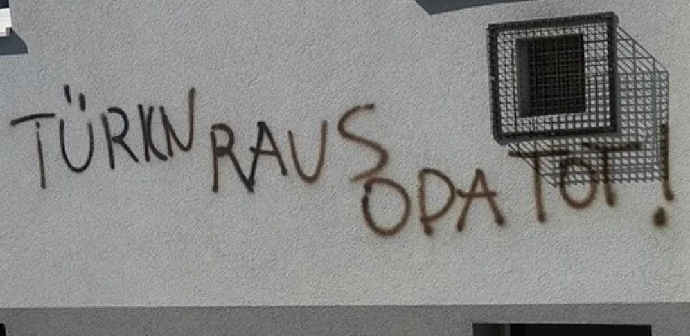 Weder Türken noch Opa wissen, wie sie das verdient haben.